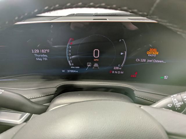 Certified 2025 Cadillac XT4 Premium Luxury FWD image 4