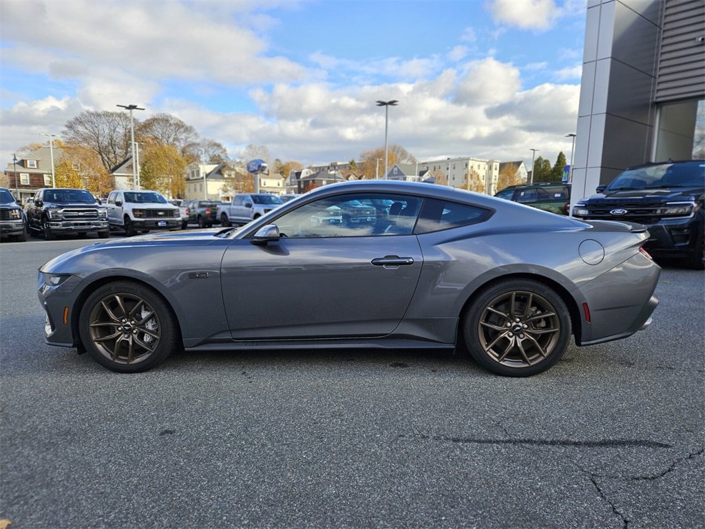 Used 2024 Ford Mustang GT Premium image 2