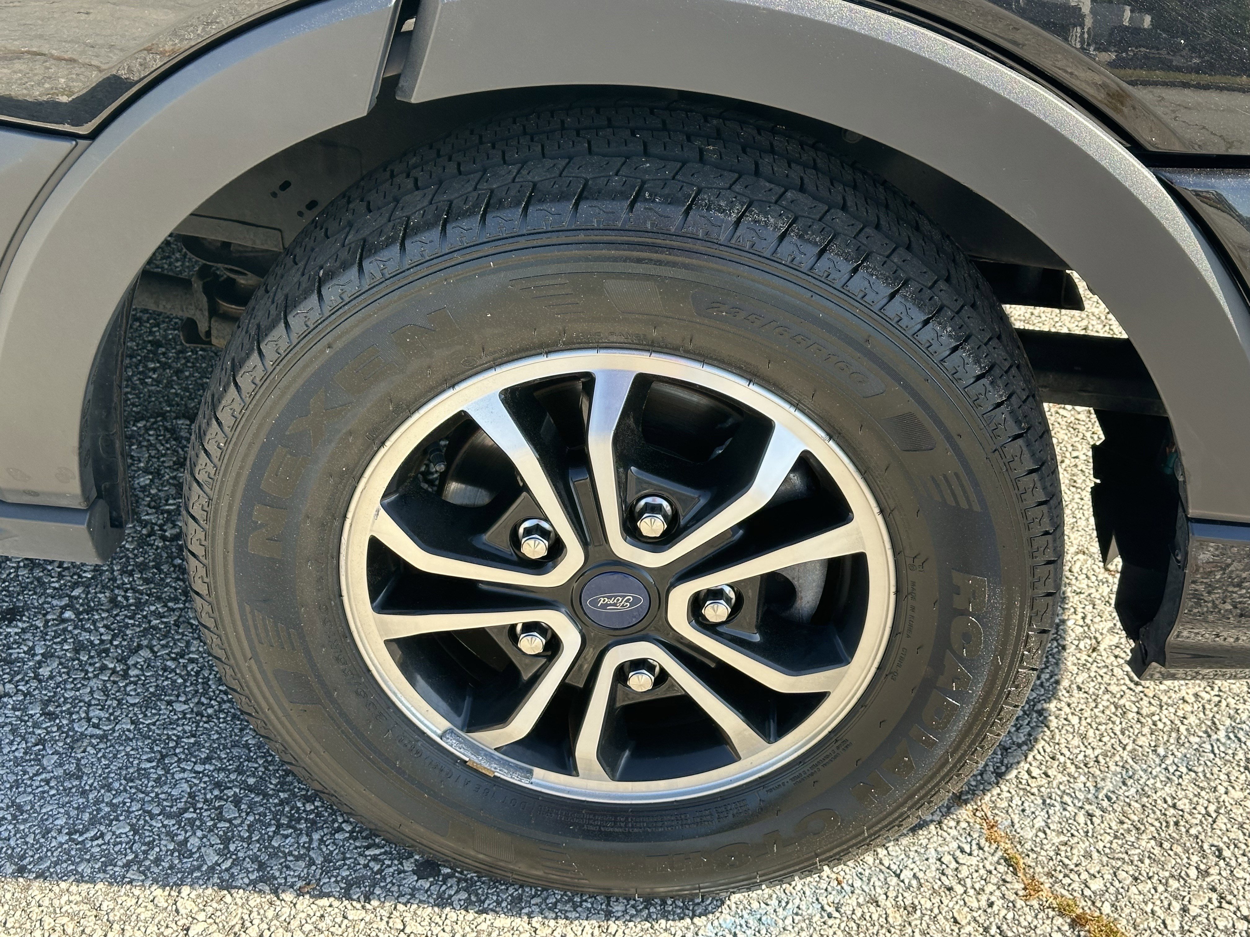 Used 2023 Ford Transit 350 XLT RWD image 15