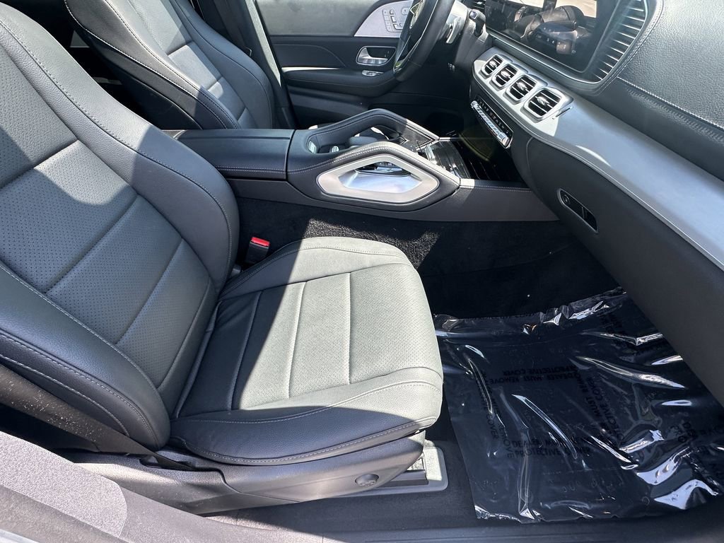 Certified 2025 Mercedes-Benz GLS 450 4MATIC image 15