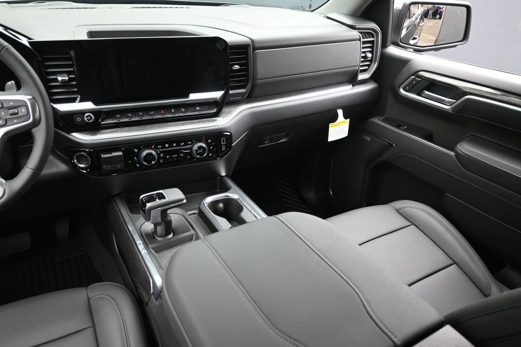New 2026 Chevrolet Silverado 1500 LTZ w/ Z71 Off-Road Package AWD/4WD image 15