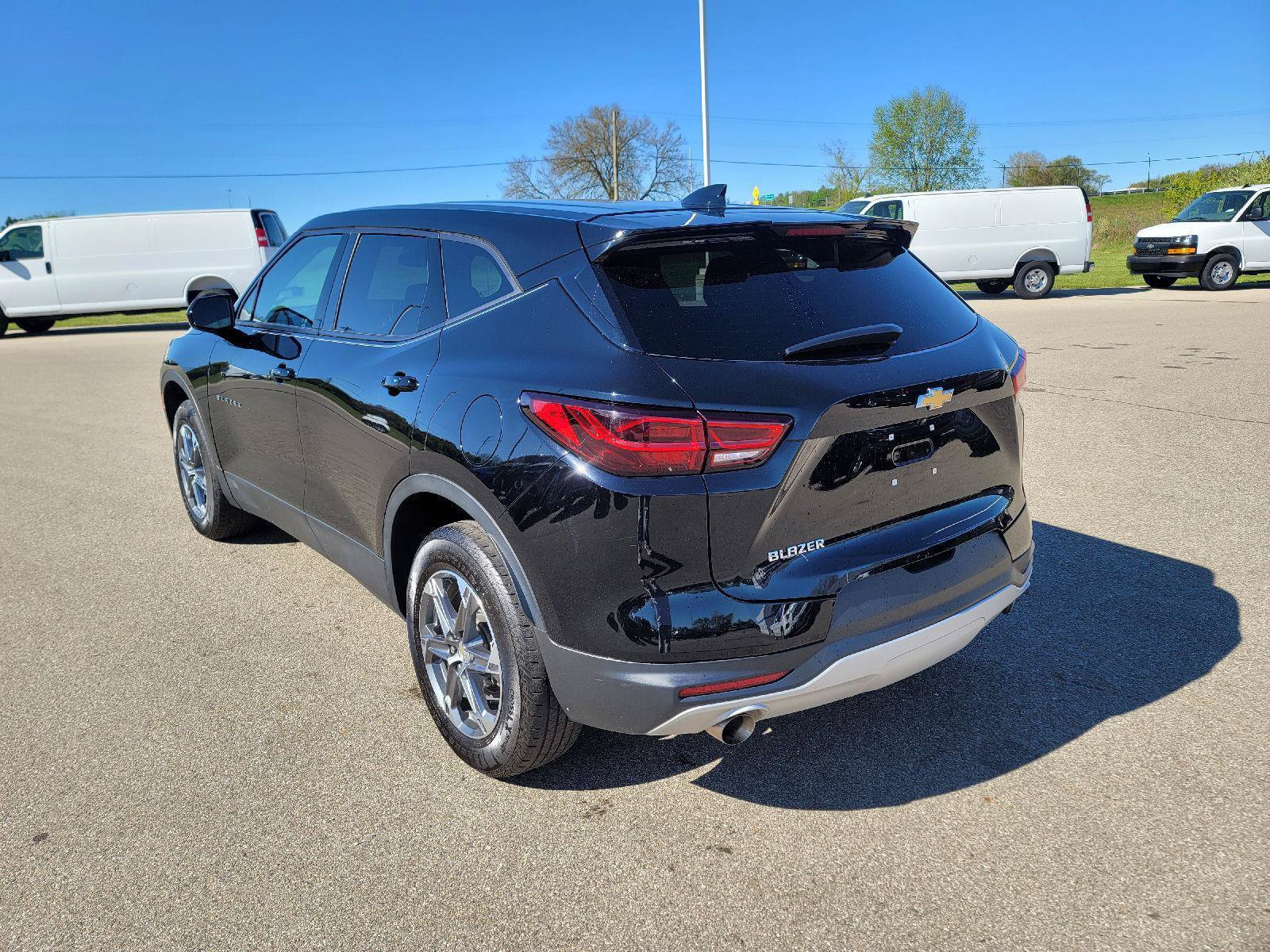 Used 2023 Chevrolet Blazer LT w/ LPO, Floor Liner Package FWD image 3