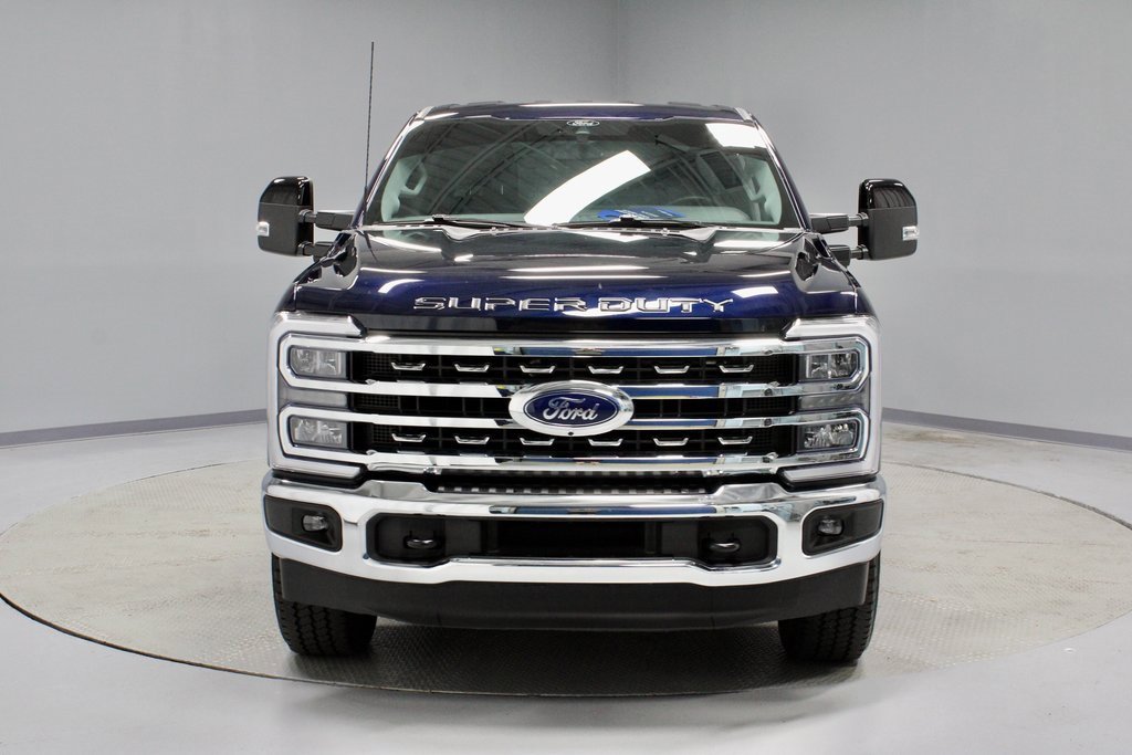 Certified 2025 Ford F250 Lariat w/ FX4 Off-Road Package image 8