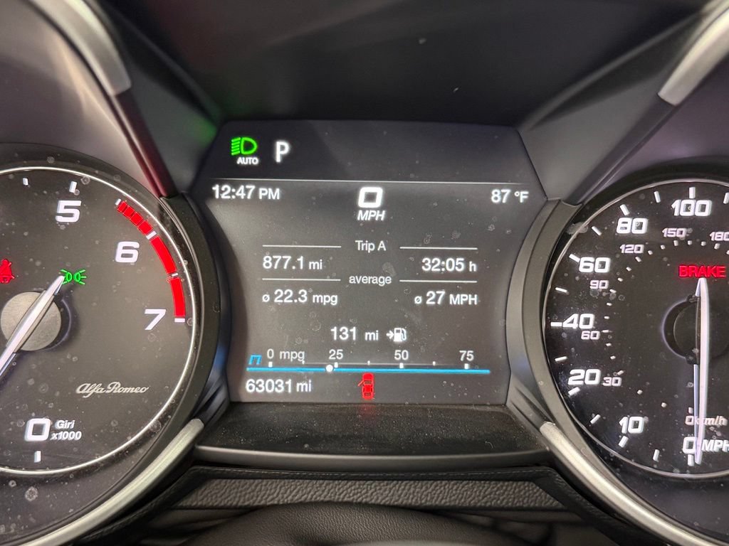 Used 2023 Alfa Romeo Giulia Veloce RWD image 30