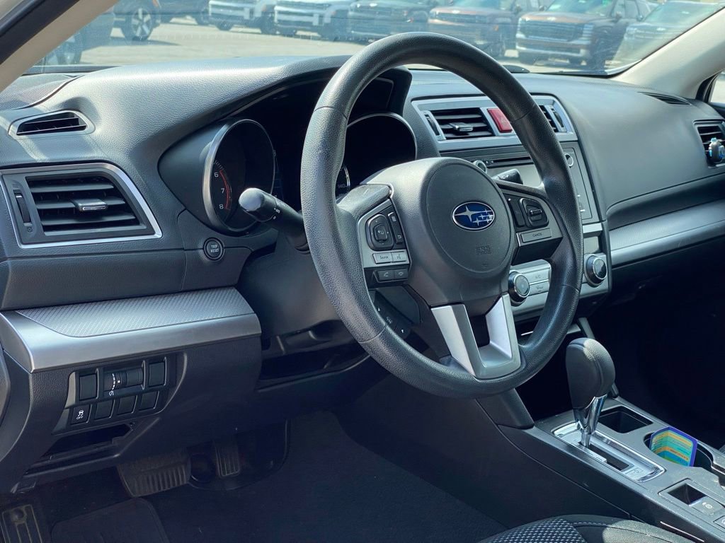 Used 2017 Subaru Outback 2.5i AWD/4WD image 10