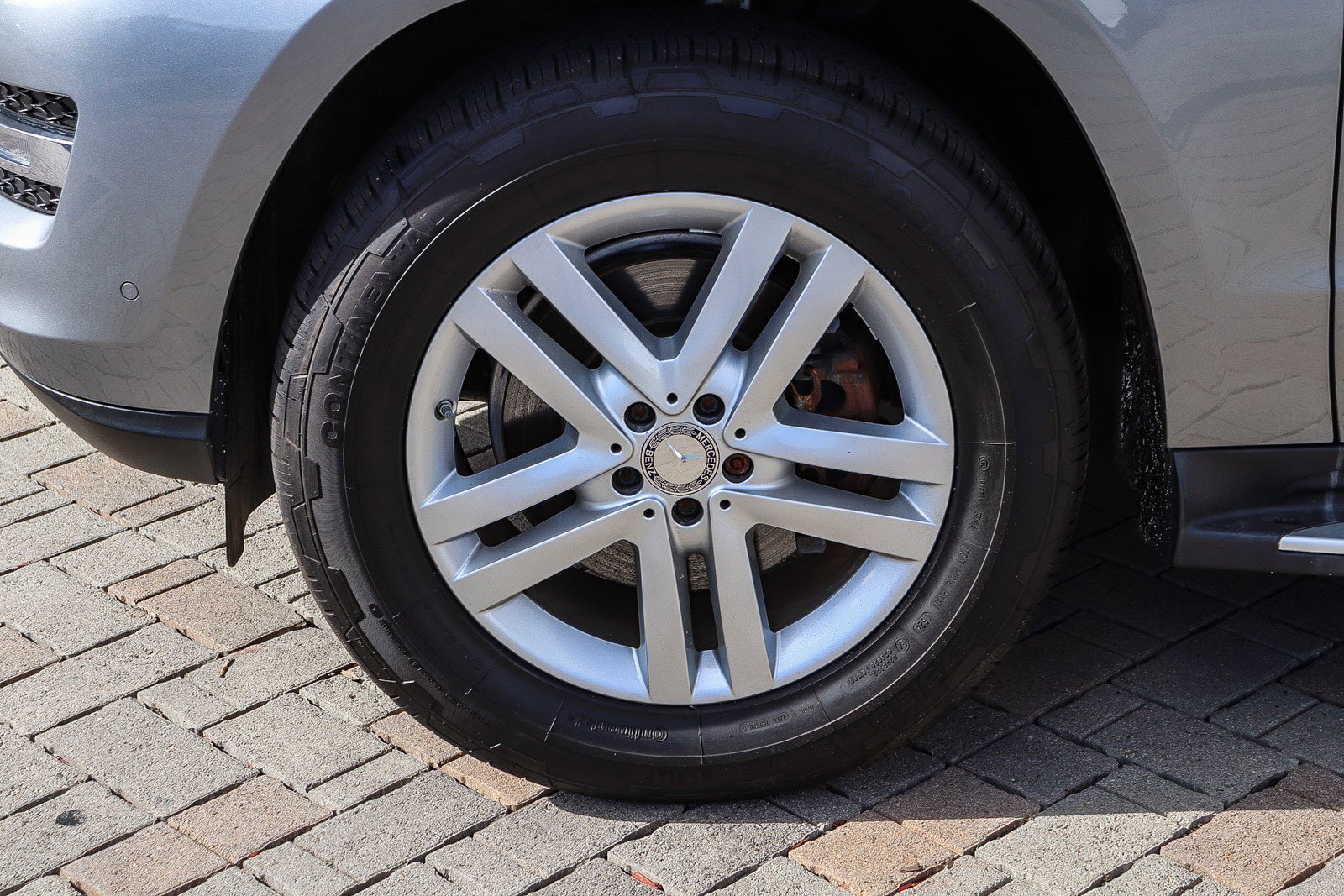 Used 2016 Mercedes-Benz GL 450 4MATIC image 13