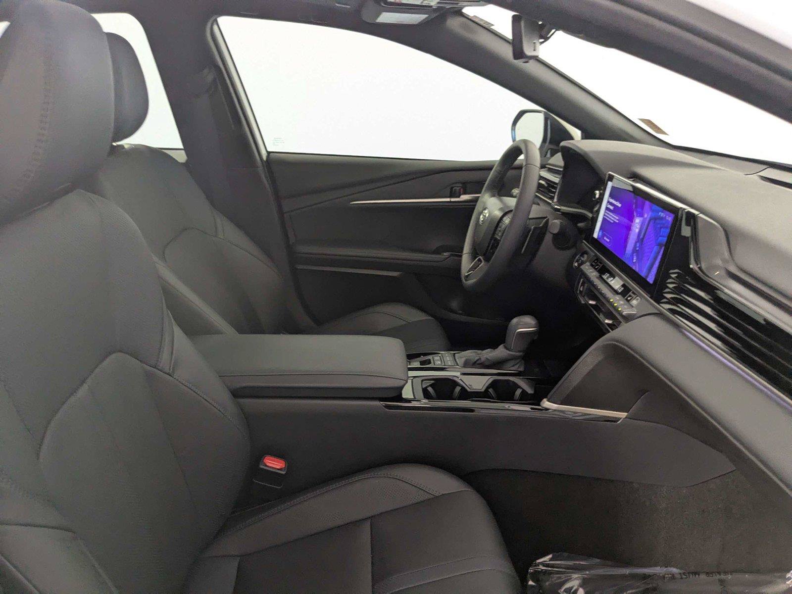 Certified 2025 Toyota Camry XSE FWD image 33