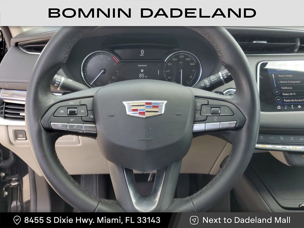 Used 2022 Cadillac XT4 Luxury w/ Driver Awareness Package image 18