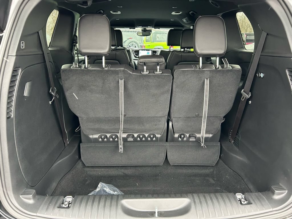 New 2026 Chrysler Pacifica Select w/ S Appearance Package FWD image 13