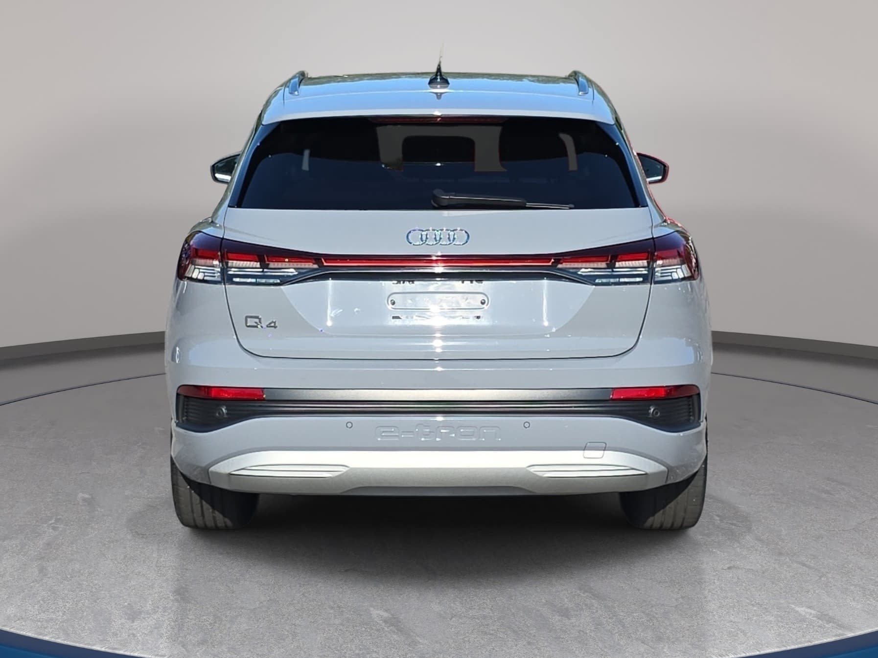 Used 2023 Audi Q4 e-tron Premium Plus w/ Premium Plus RWD image 6