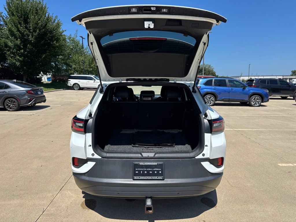 Used 2023 Volkswagen ID.4 Pro AWD/4WD image 17