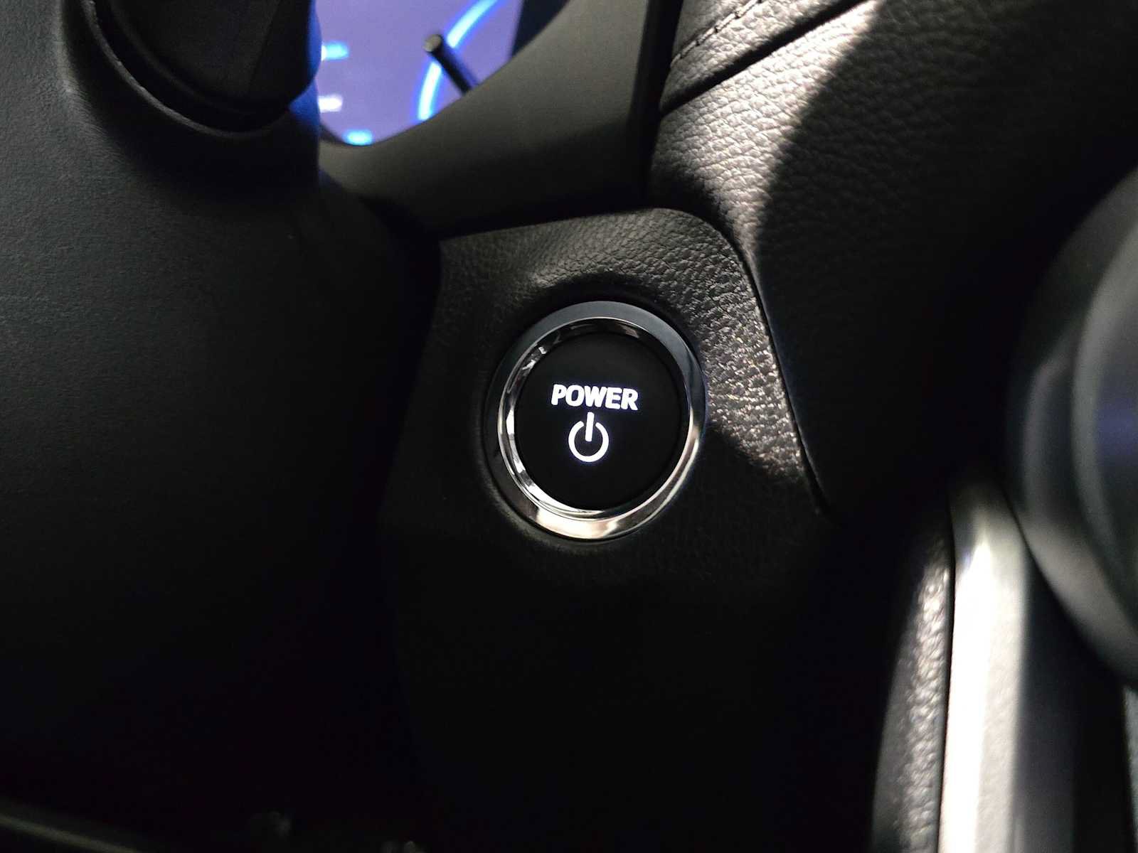 Used 2025 Toyota RAV4 XLE AWD/4WD image 35