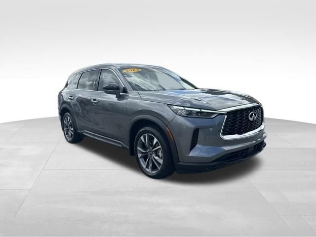 Used 2024 INFINITI QX60 Luxe w/ Vision Package FWD image 10
