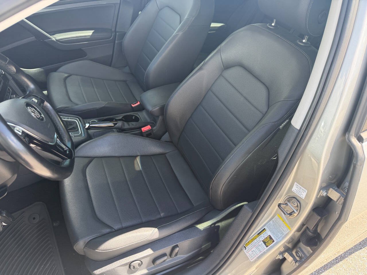 Used 2015 Volkswagen Golf TDI SEL FWD image 13
