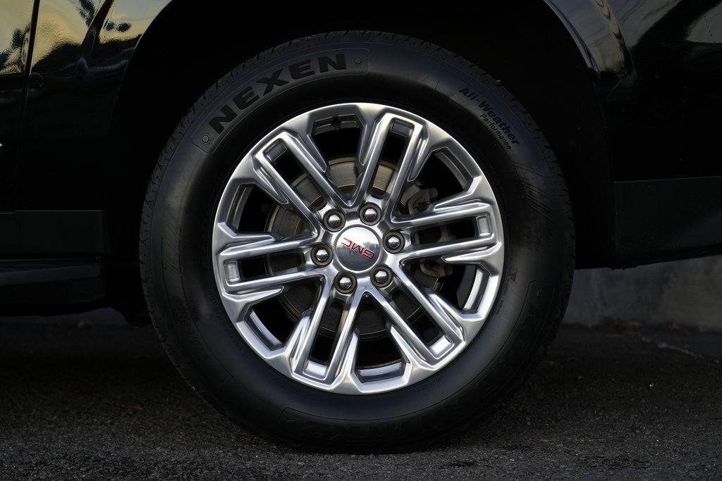 Used 2021 GMC Yukon XL SLT w/ SLT Luxury Plus Package image 14