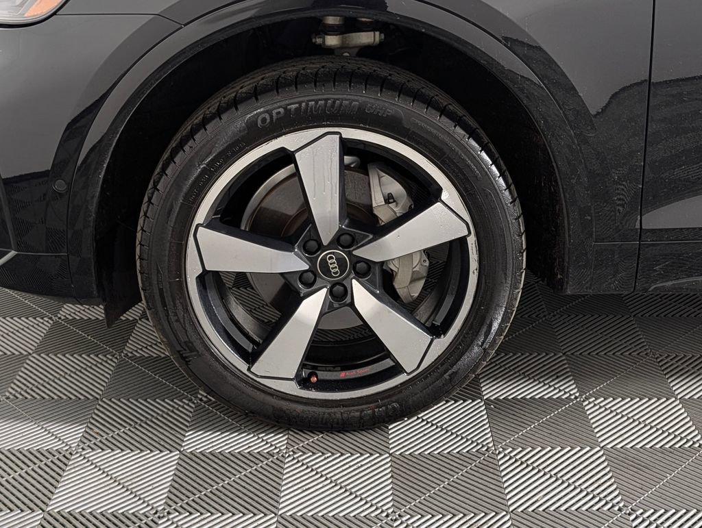 Used 2023 Audi Q5 2.0T Prestige image 11