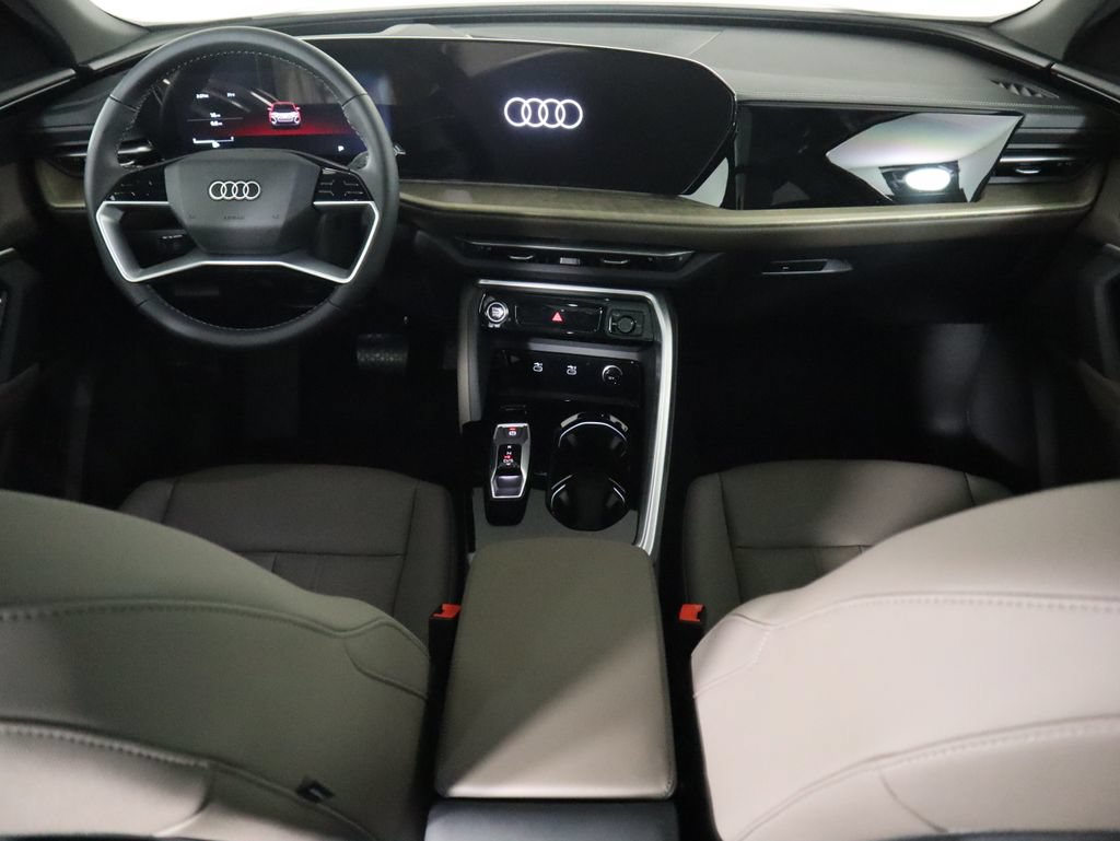 Used 2025 Audi Q5 Premium w/ Premium Plus AWD/4WD image 14