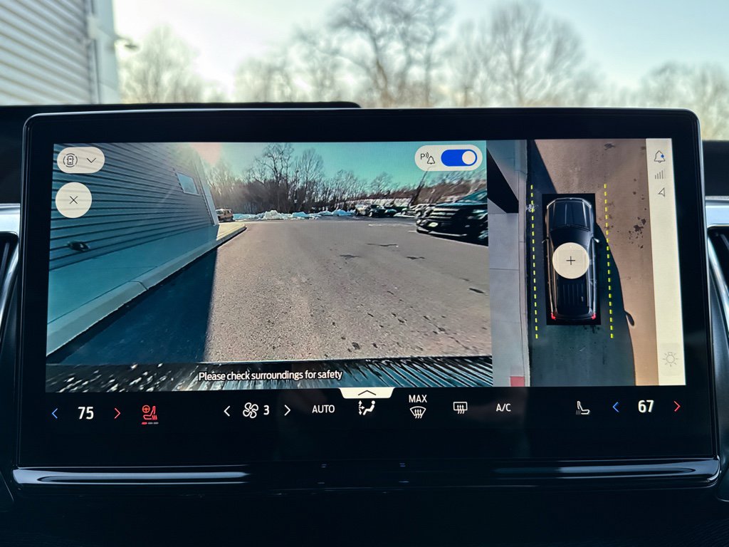 New 2026 Ford Expedition Platinum w/ Stealth Performance Package image 15