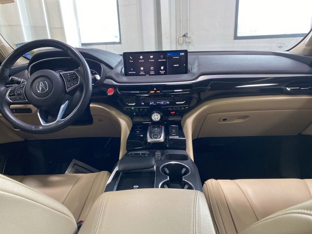 Used 2023 Acura MDX SH-AWD image 16