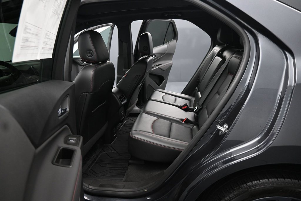 Used 2022 Chevrolet Equinox RS w/ RS Leather Package AWD/4WD image 16