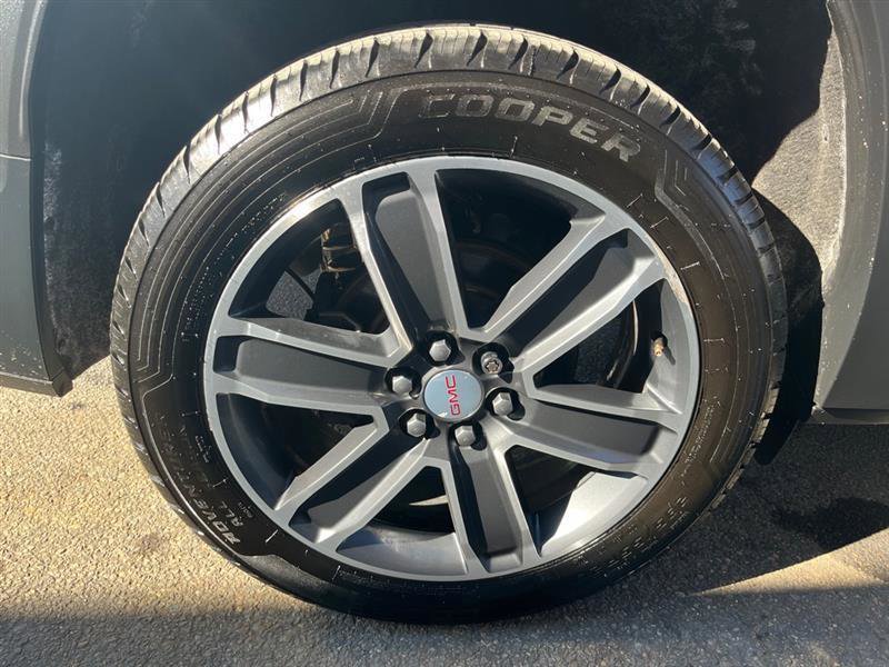 Used 2020 GMC Acadia SLT image 8