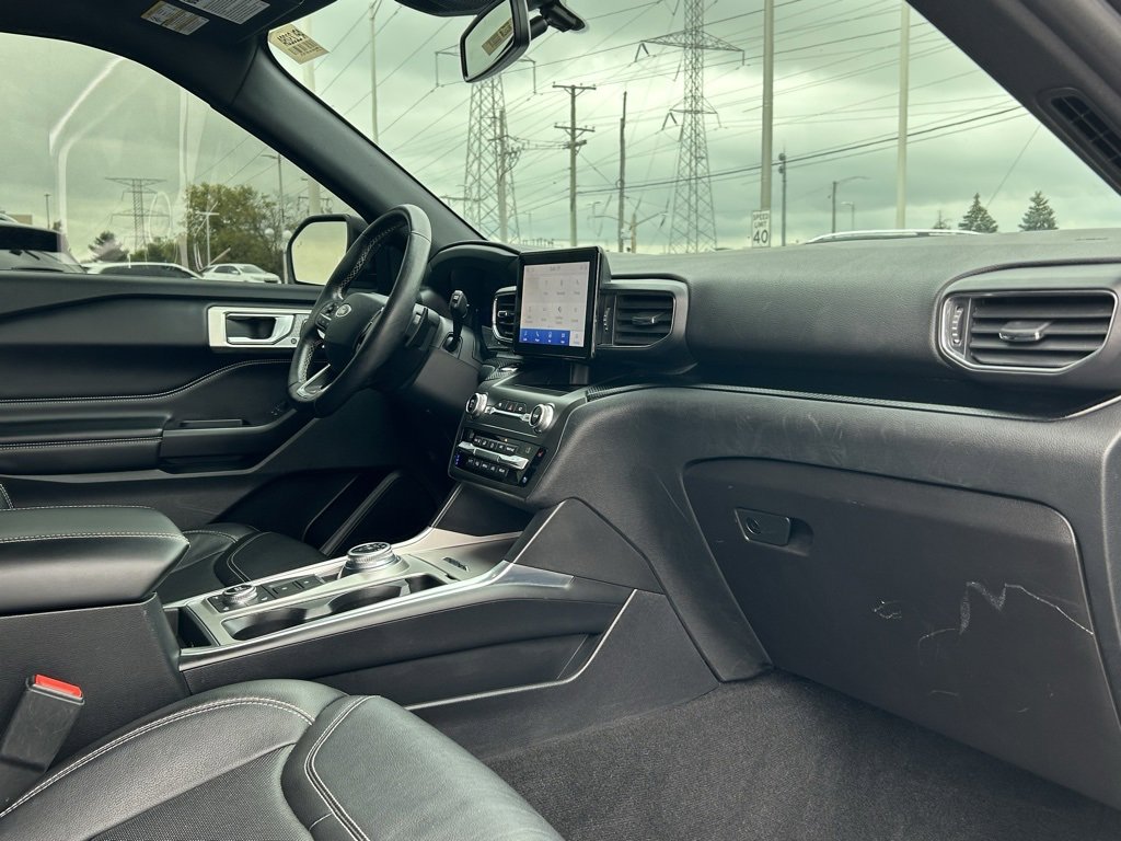 Used 2020 Ford Explorer ST image 21