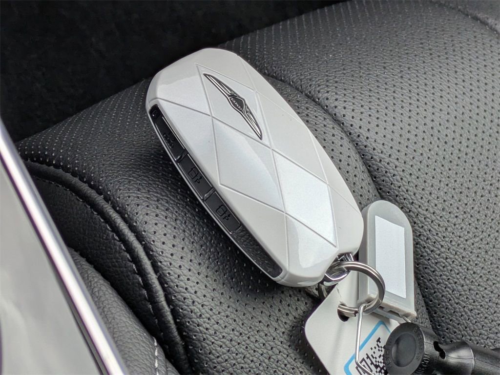 Used 2025 Genesis GV80 2.5T image 28