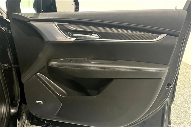 Used 2023 Cadillac XT6 Sport image 30