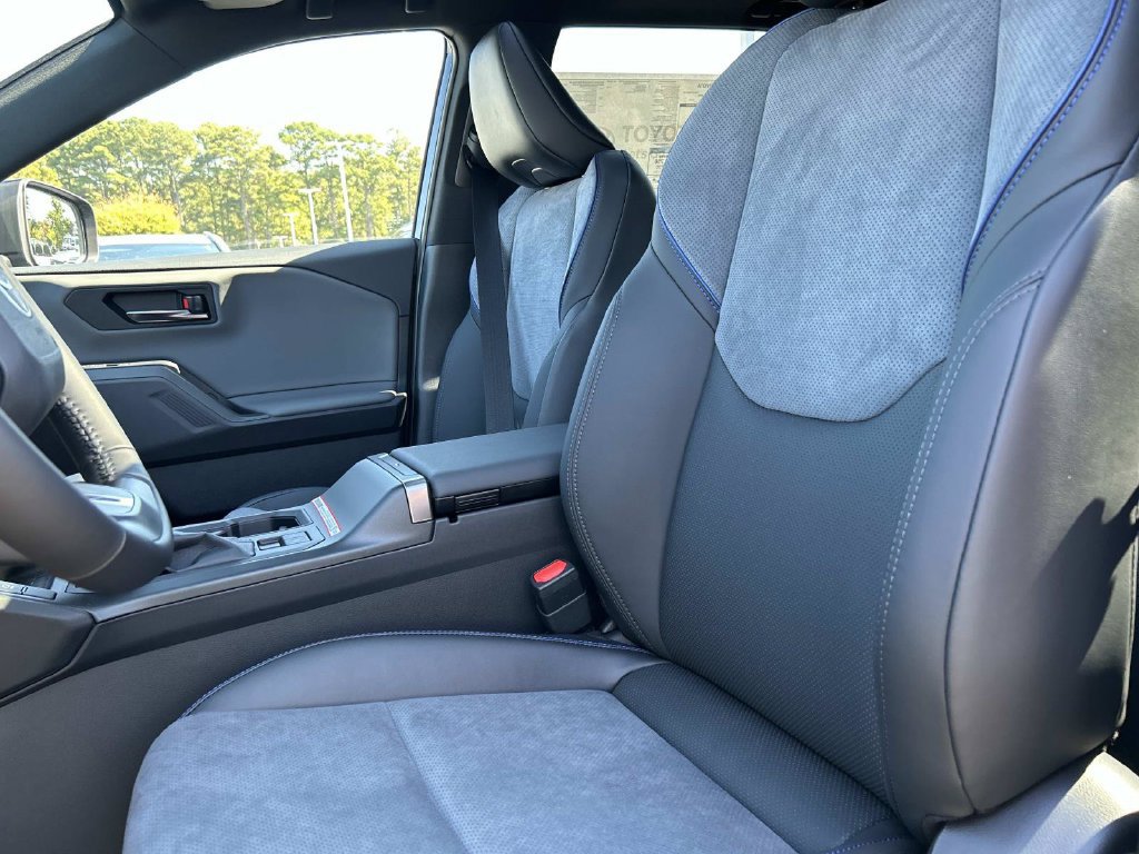 New 2026 Toyota RAV4 XSE AWD/4WD image 28