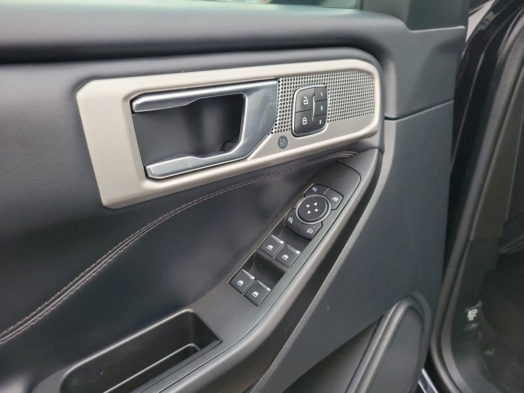 Certified 2020 Ford Explorer Platinum image 19