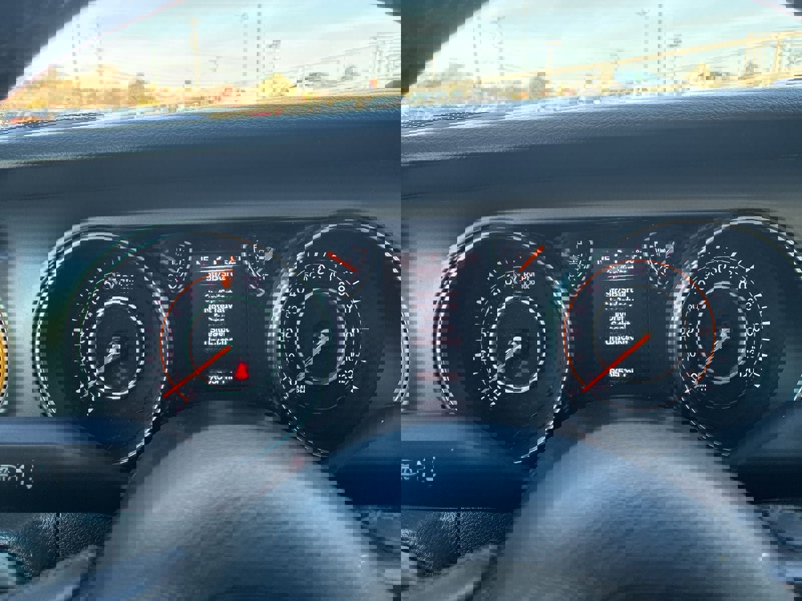 Used 2021 Jeep Gladiator Sport image 29