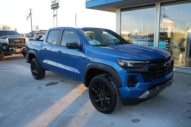 Used 2024 Chevrolet Colorado Z71 w/ Z71 Convenience Package 2 image 31