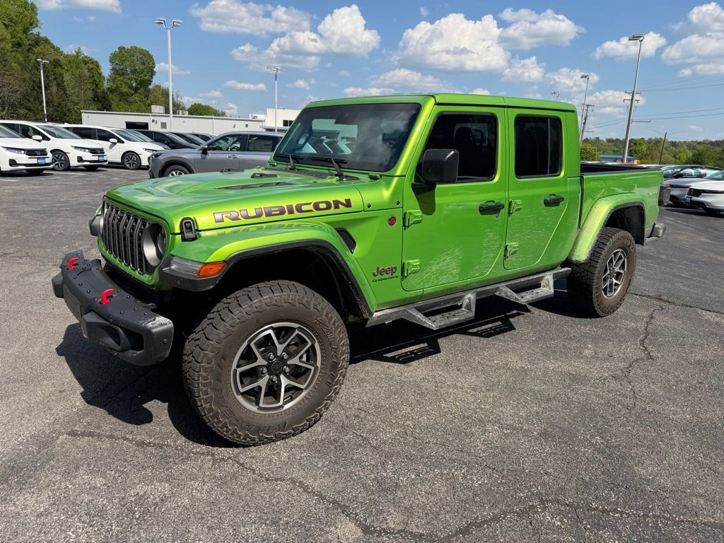 Used 2025 Jeep Gladiator Rubicon image 2