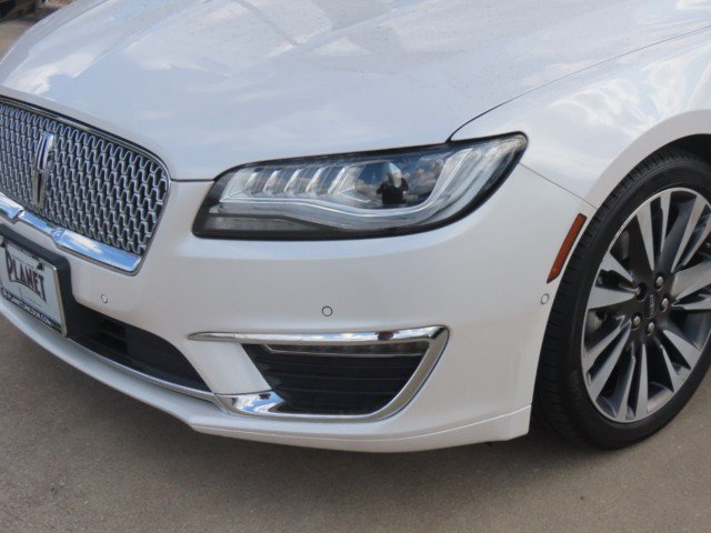 Used 2019 Lincoln MKZ Reserve FWD image 3