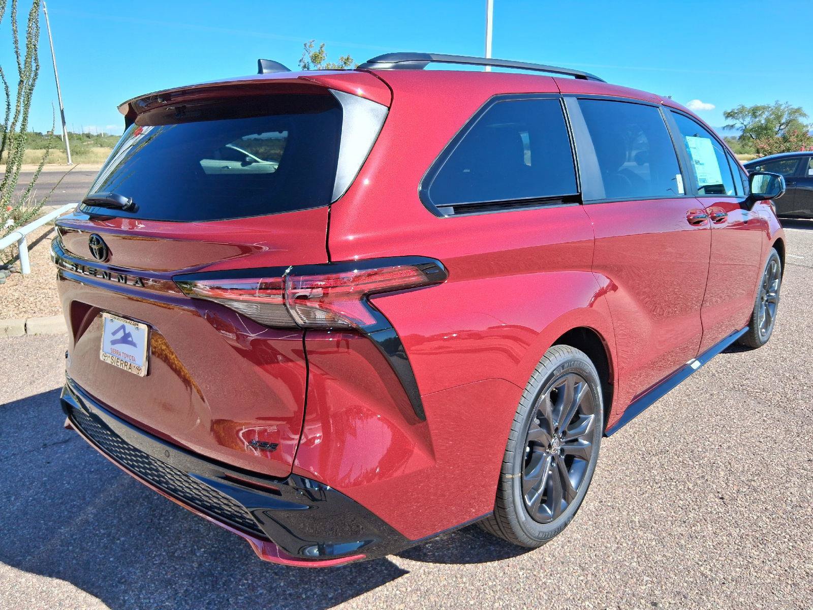 New 2026 Toyota Sienna XSE FWD image 5