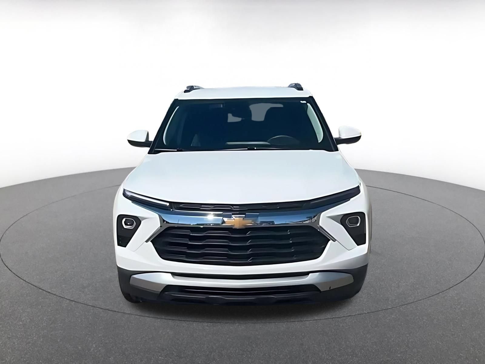 Used 2025 Chevrolet TrailBlazer LT AWD/4WD image 4