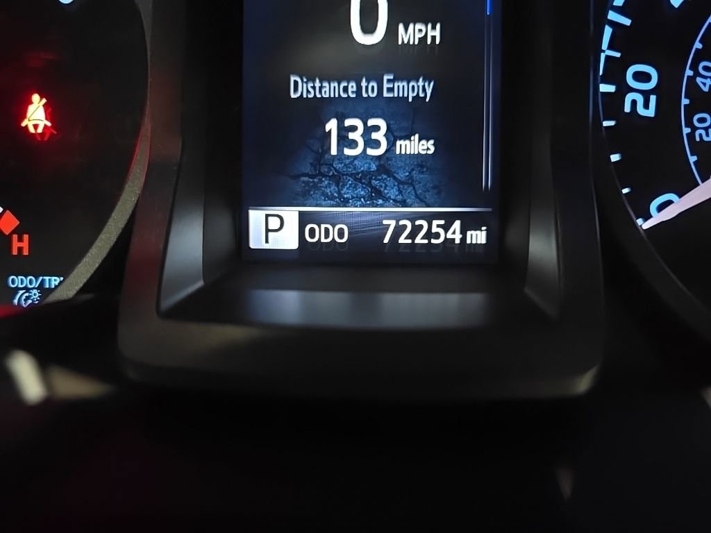 Used 2022 Toyota Tacoma TRD Off-Road AWD/4WD image 22
