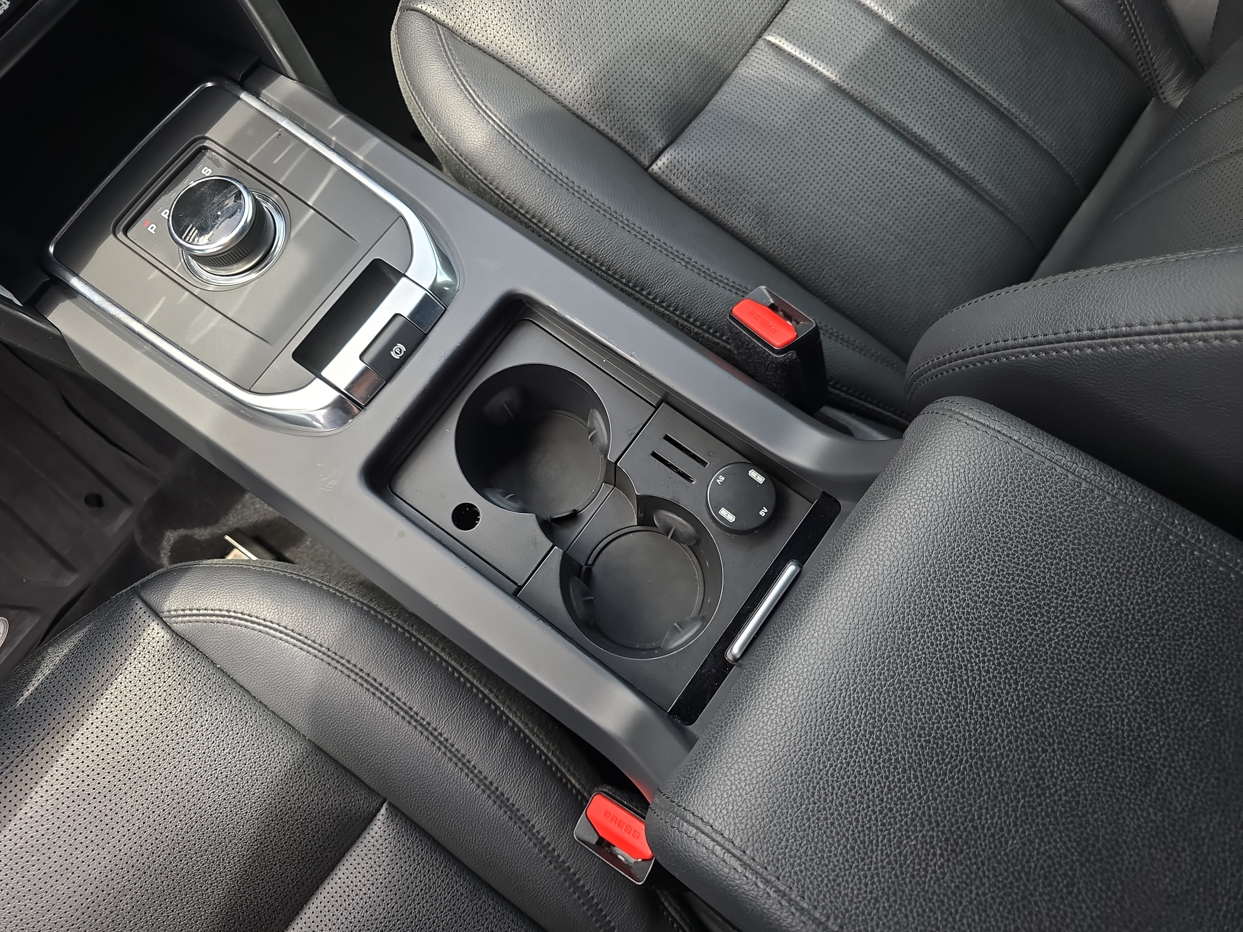 Used 2019 Land Rover Discovery Sport AWD/4WD image 26