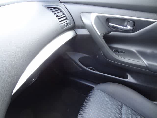 Used 2016 Nissan Altima 2.5 SV FWD image 29
