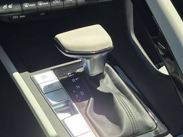 Used 2025 Hyundai Elantra Limited FWD image 20