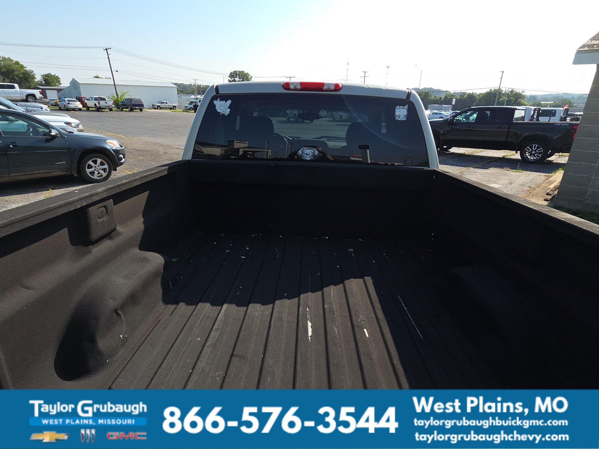 Used 2008 GMC Sierra 2500 SLE w/ Convenience Package RWD image 6