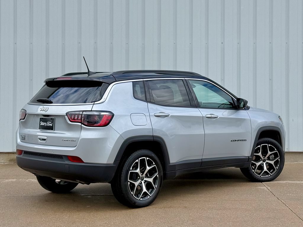 Used 2025 Jeep Compass Limited AWD/4WD image 6