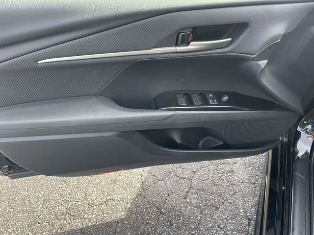 Used 2025 Toyota Camry SE image 13