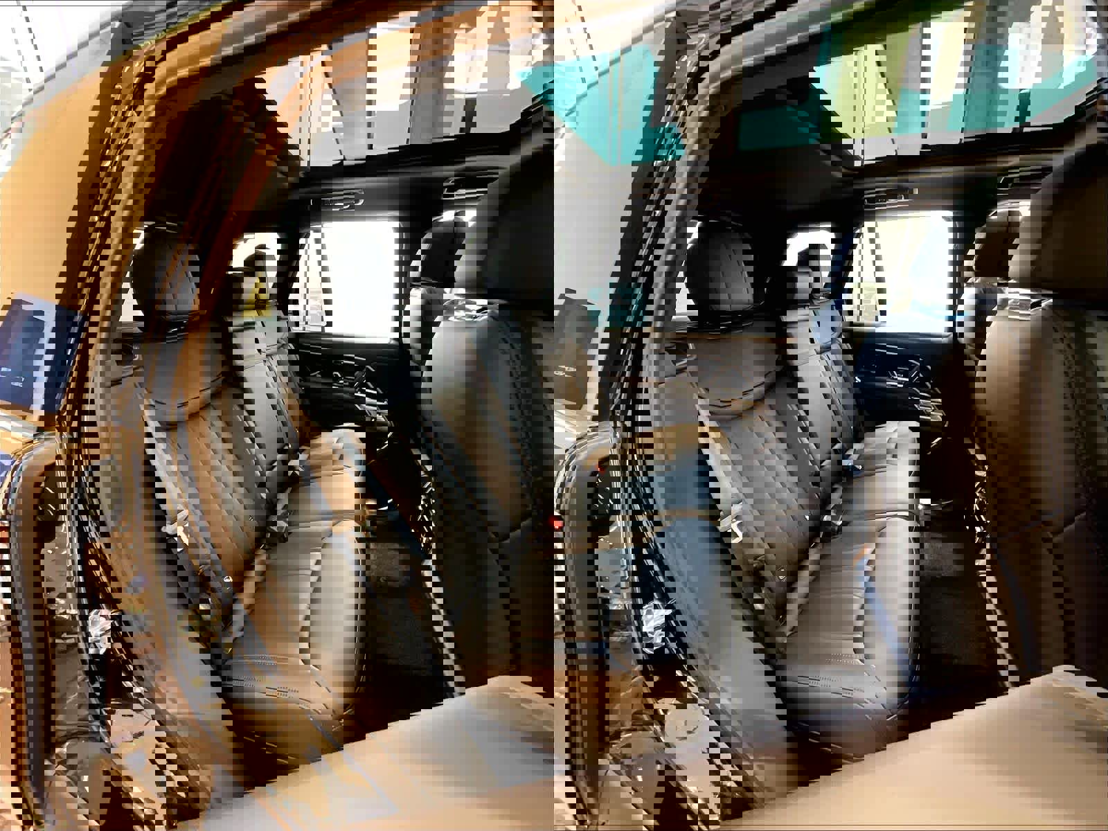 New 2025 Land Rover Range Rover SE image 25