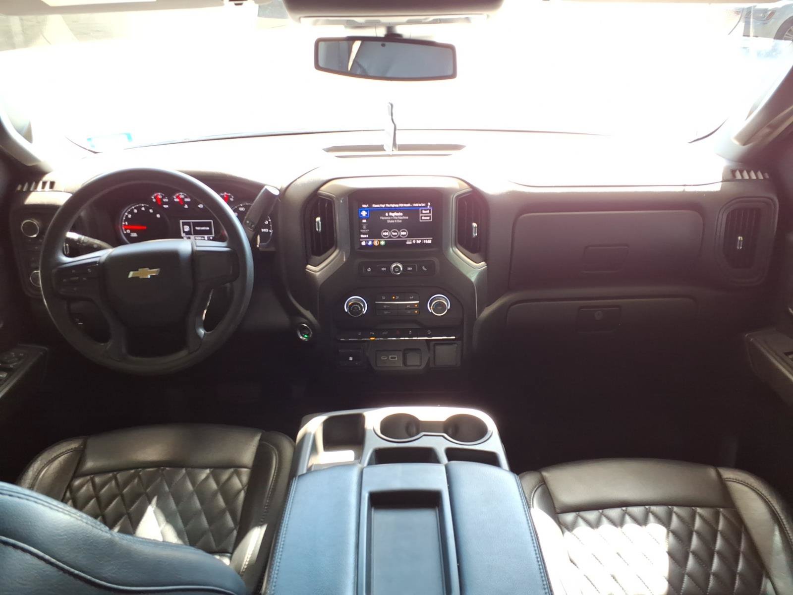 Used 2025 Chevrolet Silverado 2500 Custom w/ Custom Value Package AWD/4WD image 20
