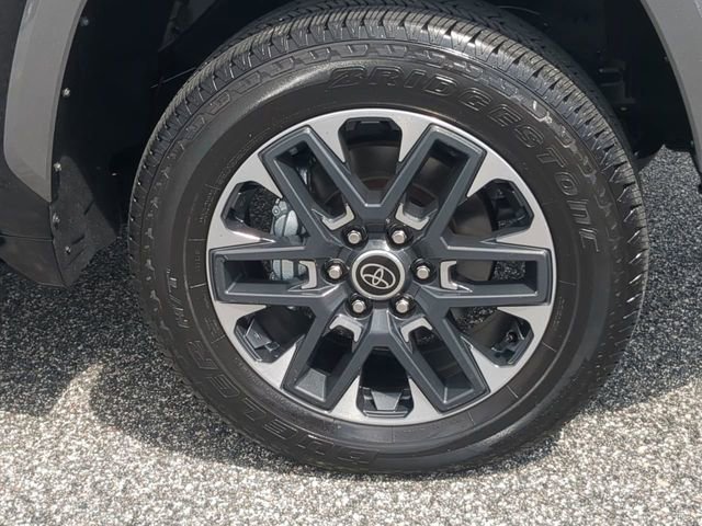 Used 2024 Toyota Tundra Limited image 11