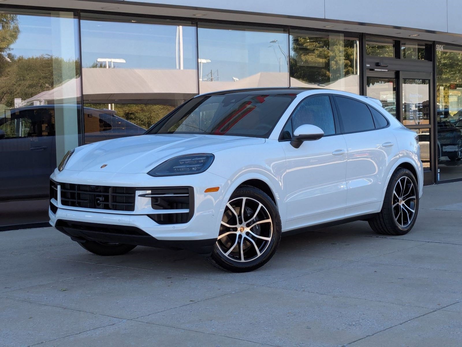 New 2026 Porsche Cayenne Coupe image 1