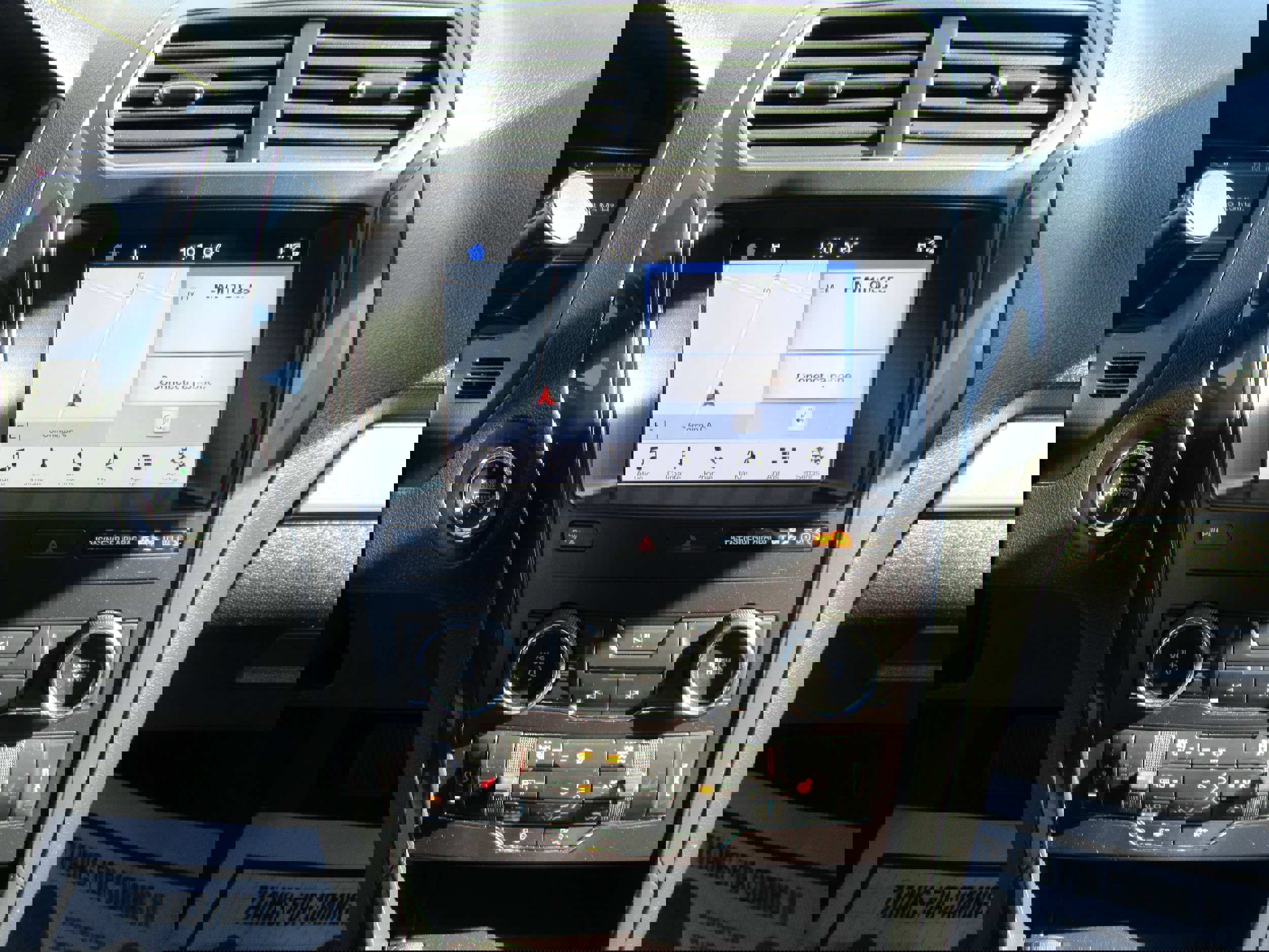 Used 2019 Ford Explorer XLT w/ Equipment Group 202A image 13