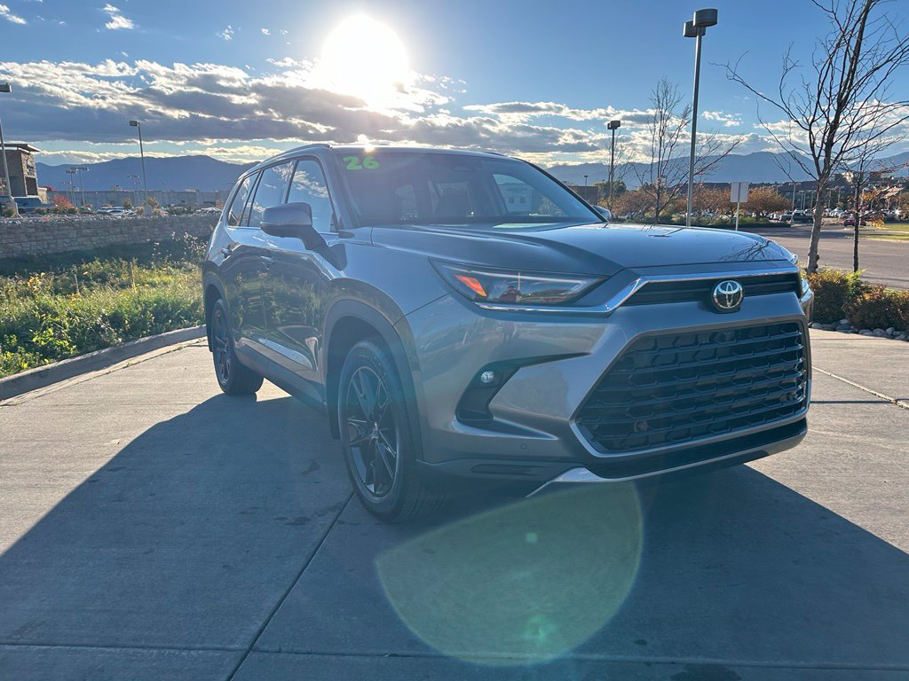 Used 2026 Toyota Grand Highlander AWD image 2