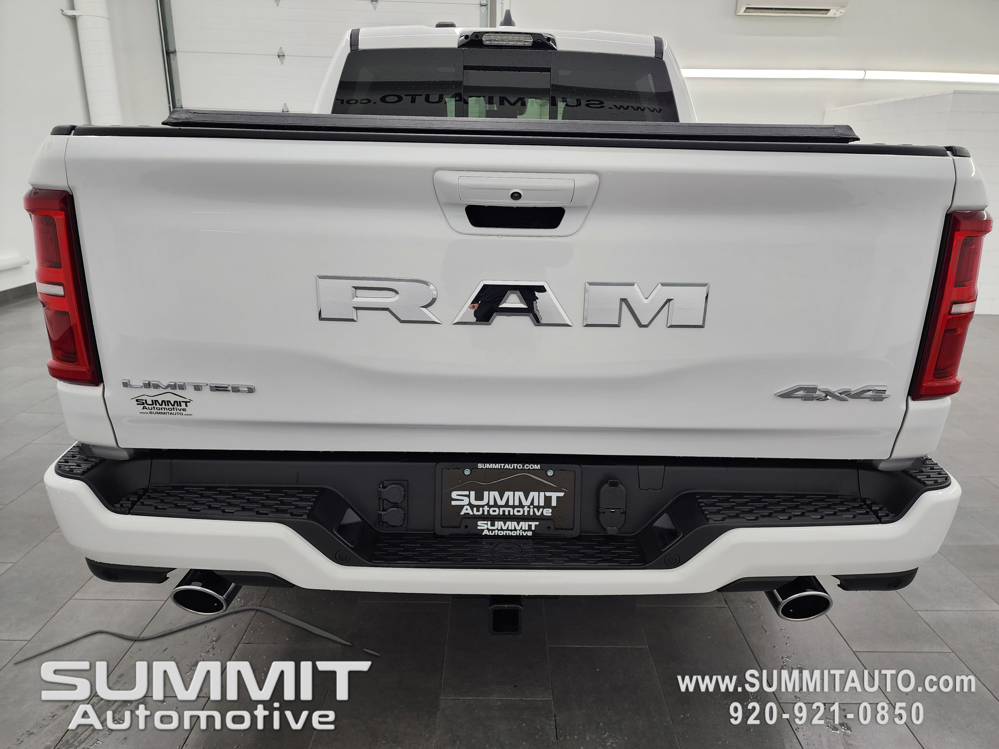 New 2026 RAM 1500 Limited image 32